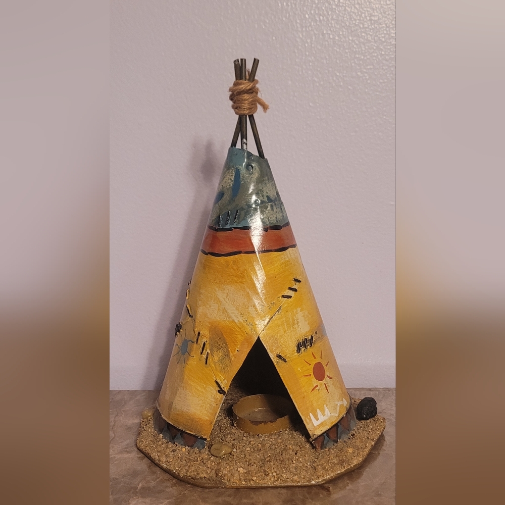 Colorful Painted Teepee Decor